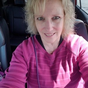 Meet your Posher, Carolyn